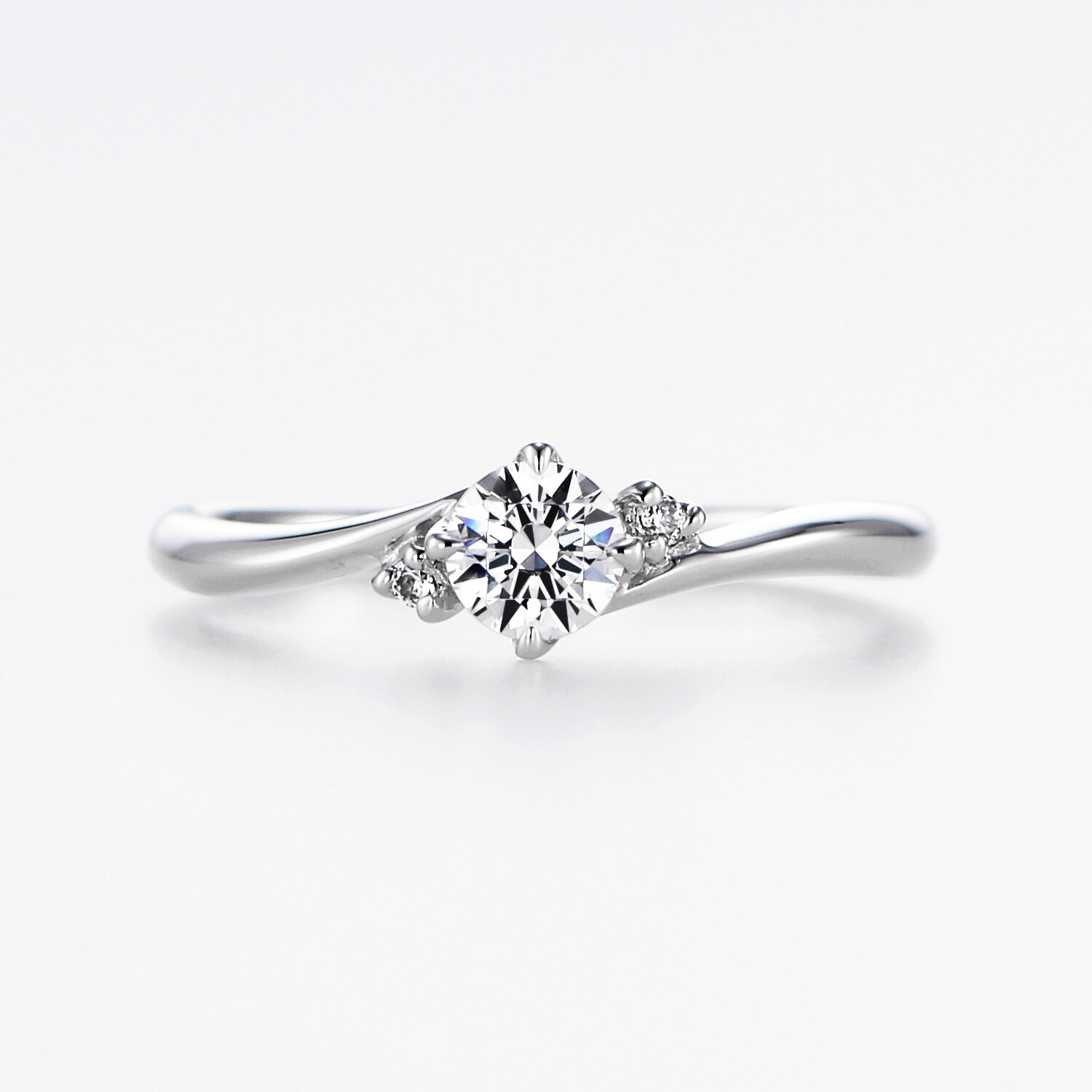 CONFIDENT Pt900 0.3ct ダイヤ付