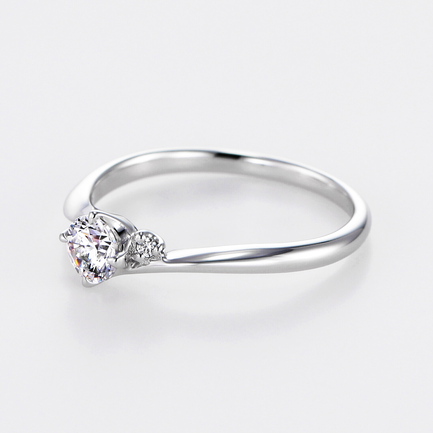 【オンライン限定商品】CONFIDENT コンフィデント Pt900 0.3ct センターダイヤ付